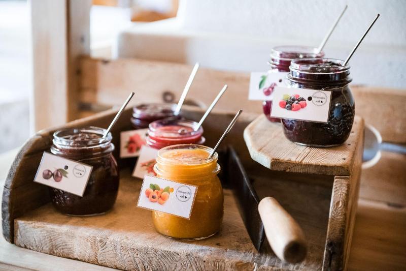 Kristallhotel Corona-Krone San Vigilio Di Marebbe Eksteriør billede